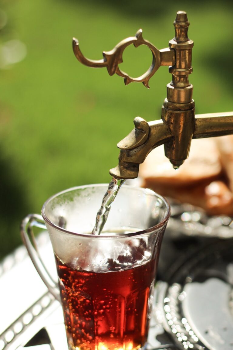 samovar tea | samawar it chai - Cardamom and Tea